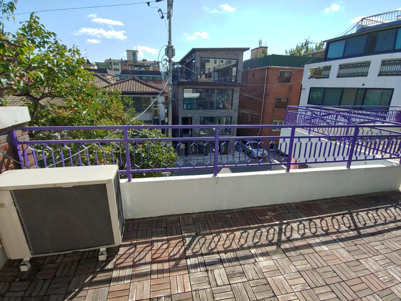 Slippers N Sippers Guest house Seoul