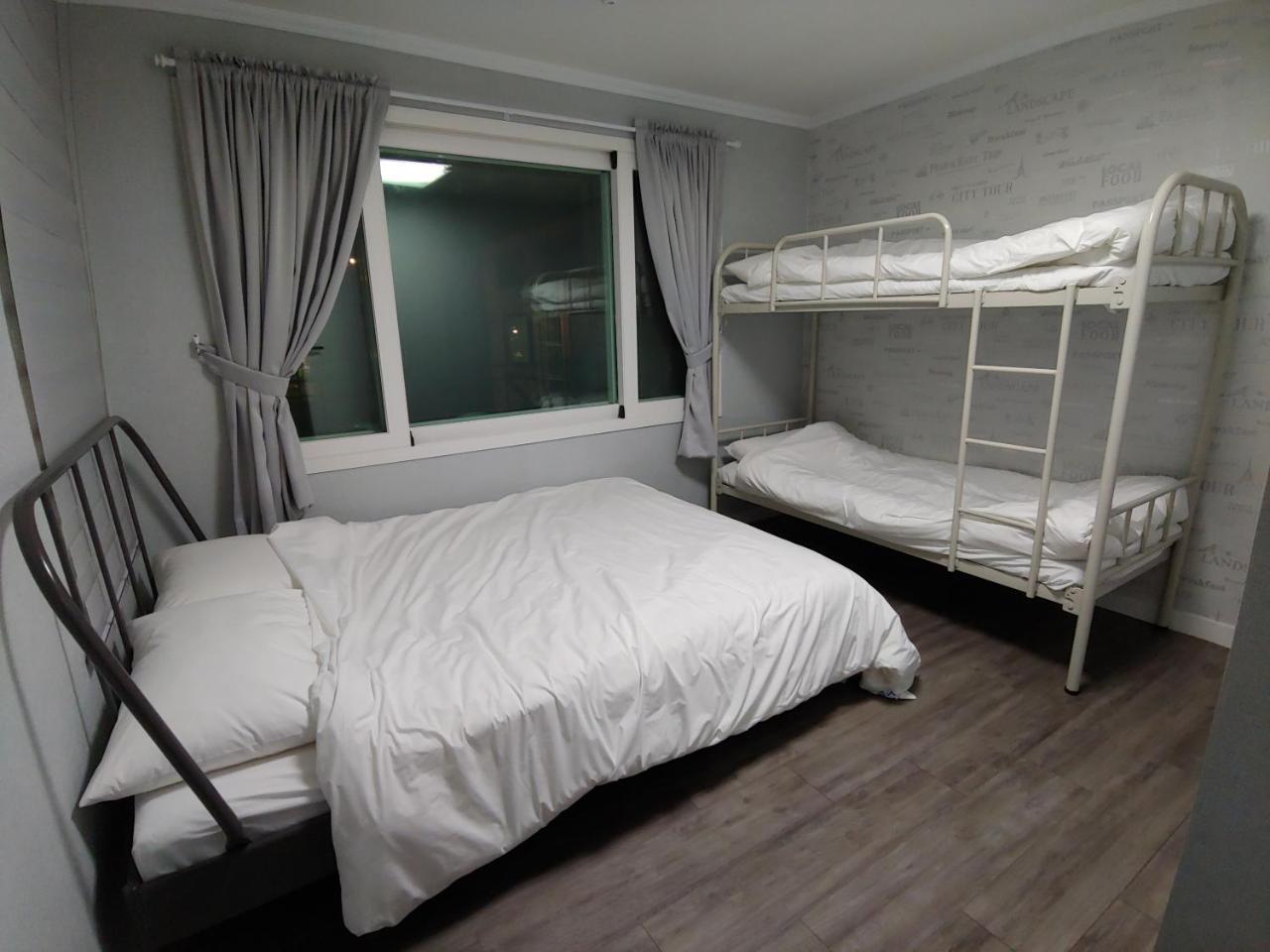 Slippers N Sippers Guest house 2*
